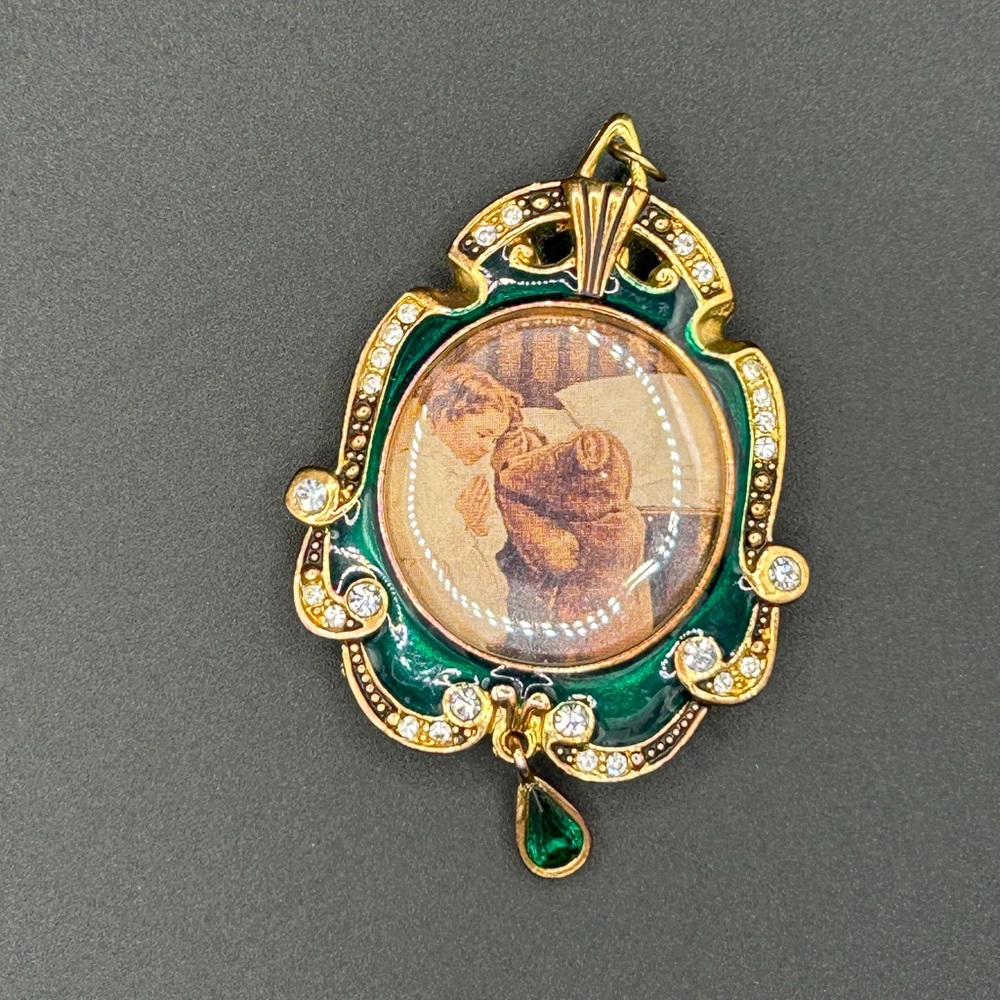 Lenox "Evening Prayer" Jeweled Pendant - Picture 9 of 16